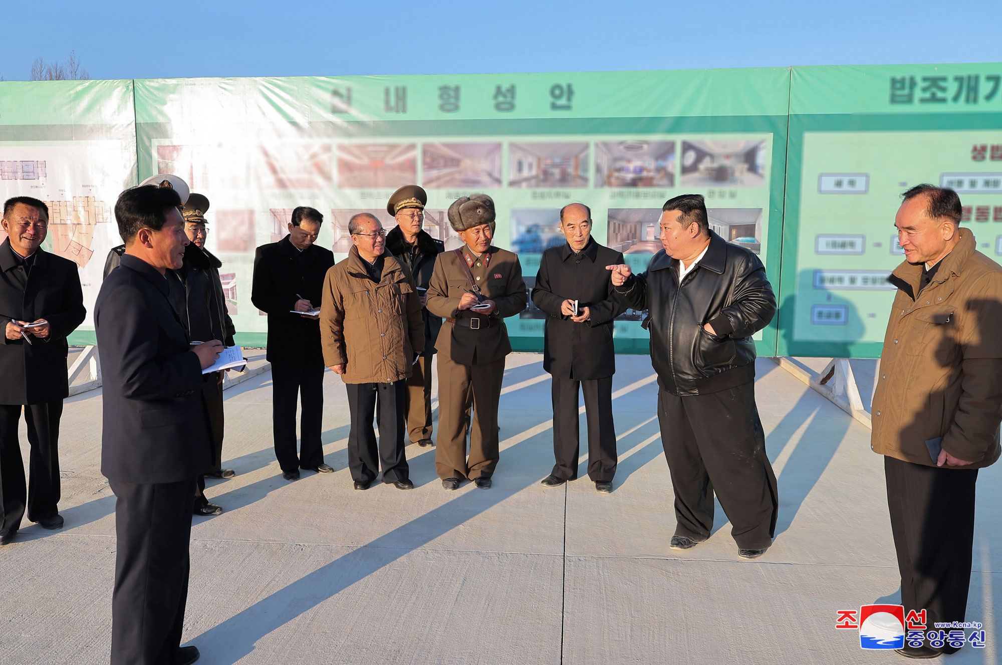 敬愛する金正恩総書記がハムギョン南道シンポ市浅海養殖事業所の建設現場を現地指導しました