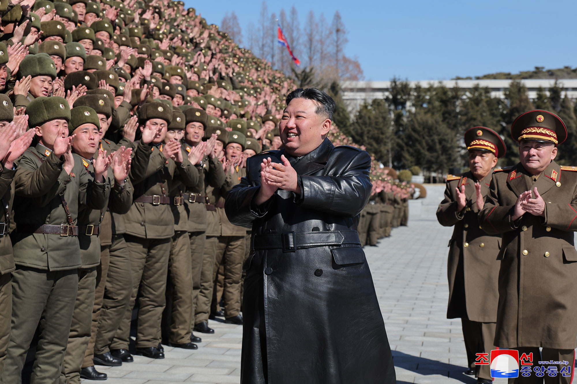 敬愛する金正恩総書記が主体的革命武力の最高軍事・政治学園である金日成政治大学を訪問