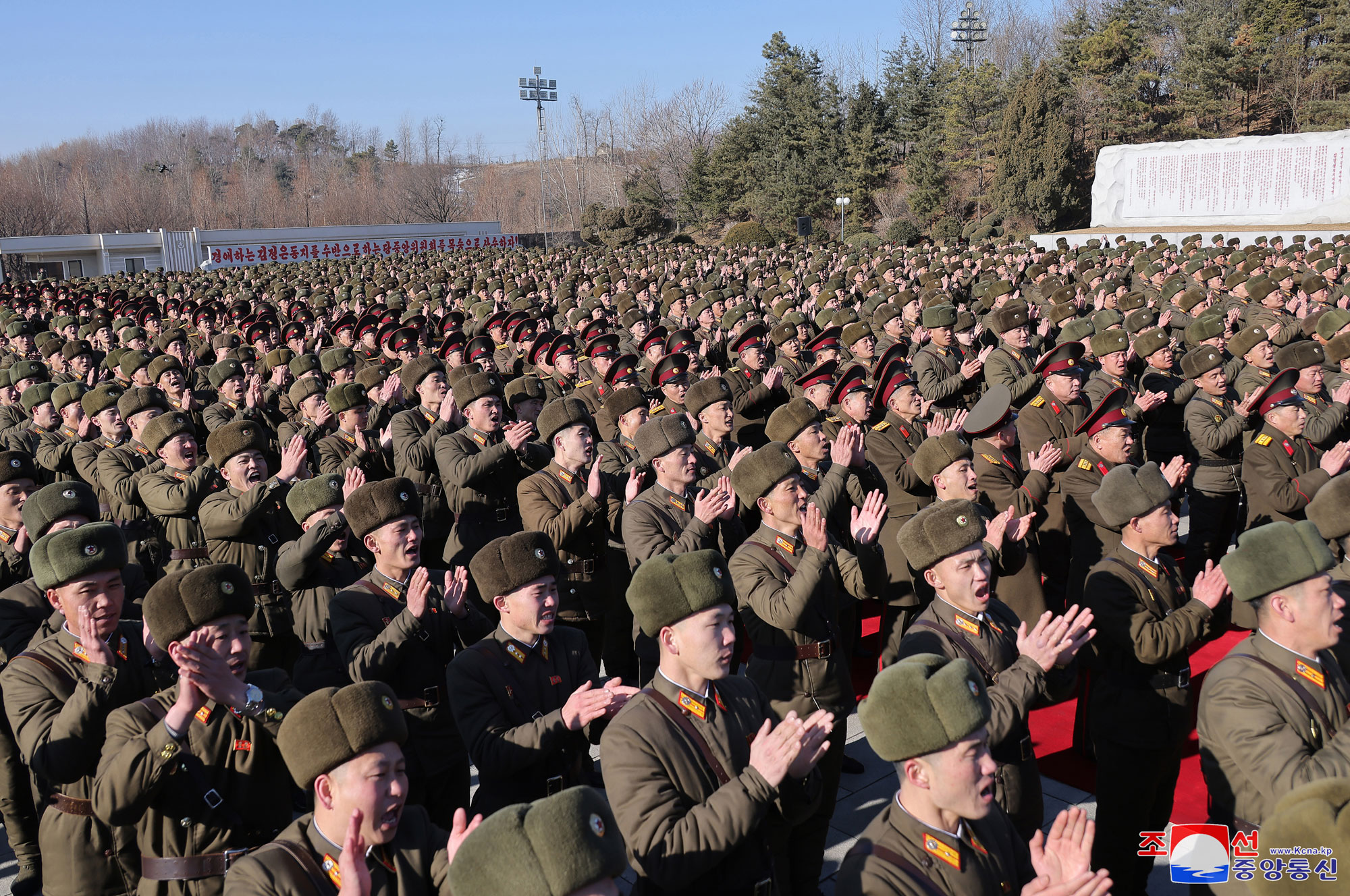 敬愛する金正恩総書記が主体的革命武力の最高軍事・政治学園である金日成政治大学を訪問