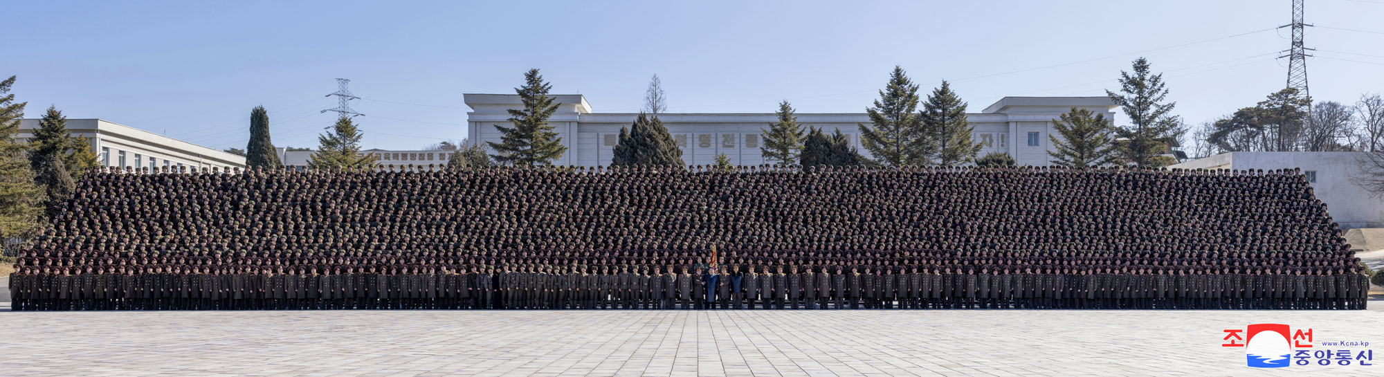 敬愛する金正恩総書記が主体的革命武力の最高軍事・政治学園である金日成政治大学を訪問