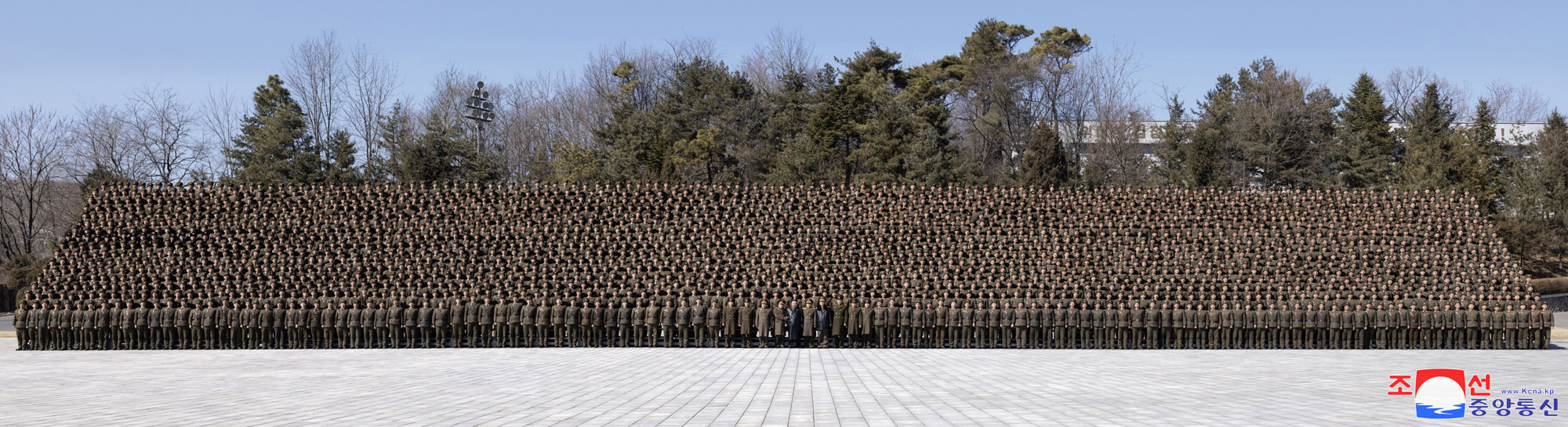 敬愛する金正恩総書記が主体的革命武力の最高軍事・政治学園である金日成政治大学を訪問