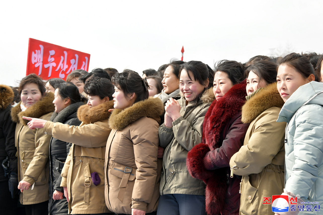 地域人民の大きな関心の中、シンポ市、テグァン郡、ランリム郡、セポ郡で地方工業工場の建設が始まりました