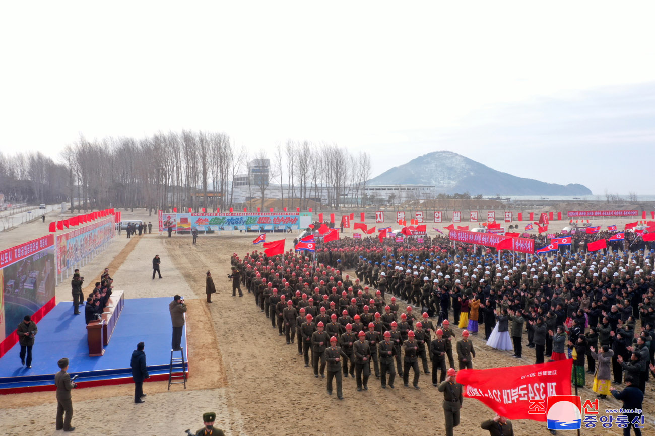 地域人民の大きな関心の中、シンポ市、テグァン郡、ランリム郡、セポ郡で地方工業工場の建設が始まりました