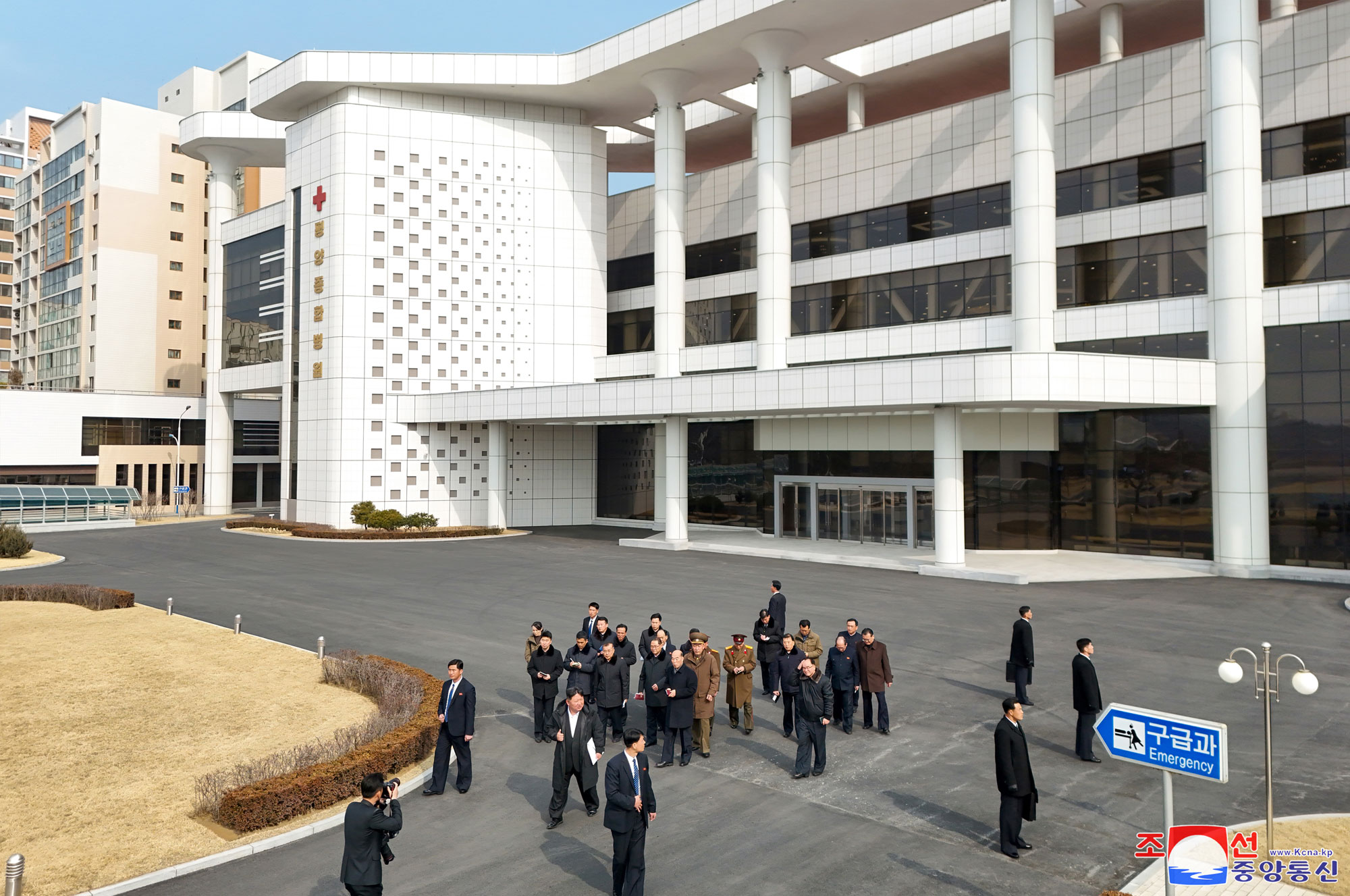 President of State Affairs Kim Jong Un visits completed Pyongyang General Hospital