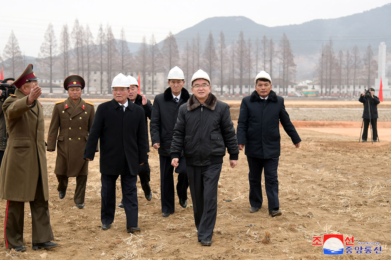 カンドン郡とチャンヨン郡、プリョン郡、金正淑郡とケプン区域で新年度の地方建設に一斉に着手しました