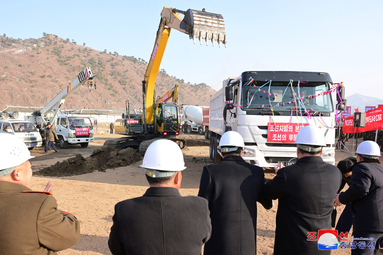 カンドン郡とチャンヨン郡、プリョン郡、金正淑郡とケプン区域で新年度の地方建設に一斉に着手しました